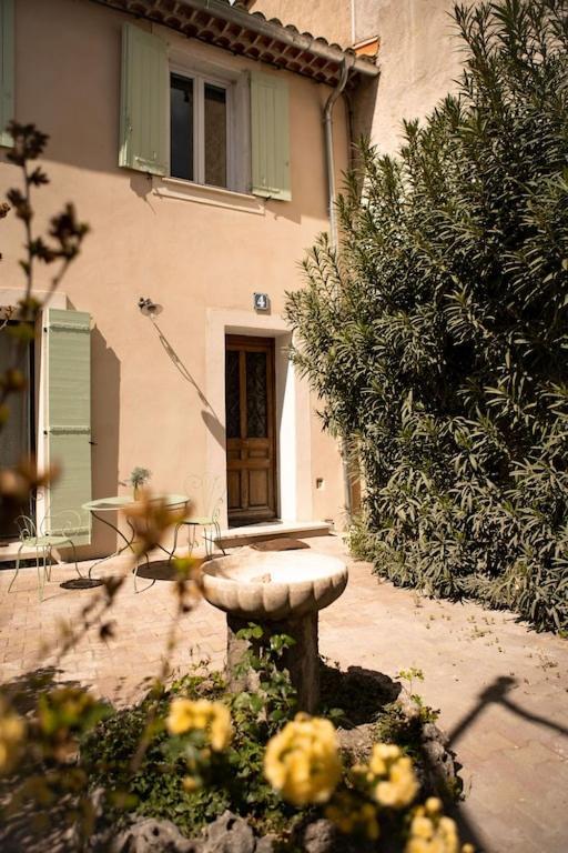 La Maison Du Bassin リル・シュル・ラ・ソルギュ エクステリア 写真