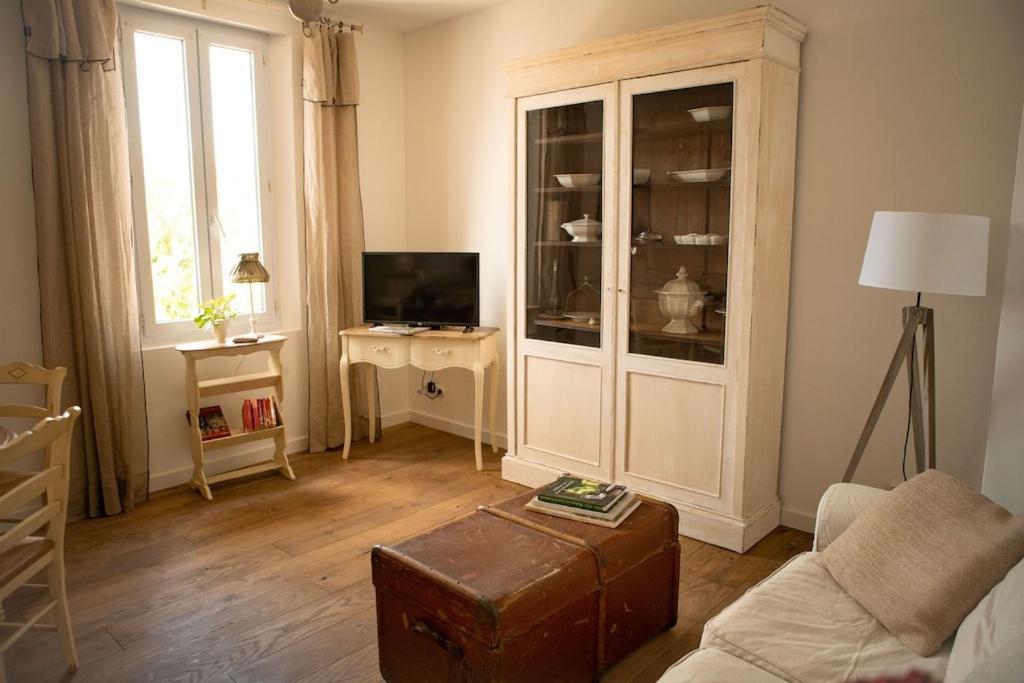 La Maison Du Bassin リル・シュル・ラ・ソルギュ エクステリア 写真